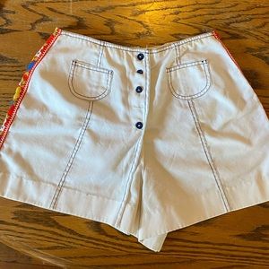 Vintage embroidered white floral shorts